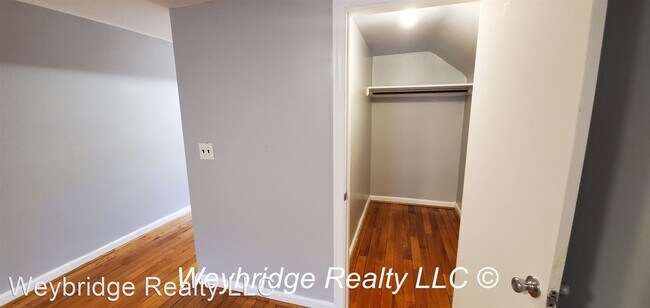 Building Photo - 3 br, 1 bath House - 1925 Waltham Ave