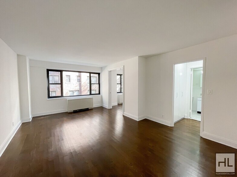 Building Photo - EAST 56 STREET