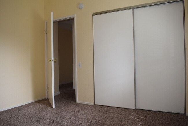 Building Photo - 1317 Rice Ln