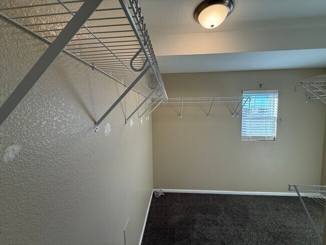 Building Photo - Modern 3-Bedroom Home with Stylish Upgrades