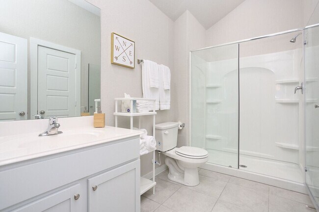 Building Photo - 3 miles from Lackland AFB!! $250 off of the first full month's rent!