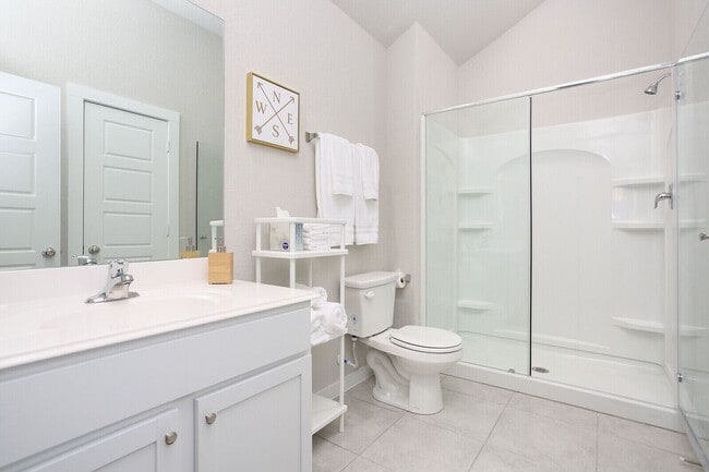 Building Photo - 3 miles from Lackland AFB!!