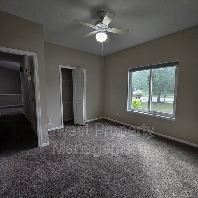 Building Photo - 6981 Sienna Dr SE