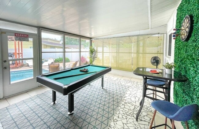 Building Photo - Stylish Heated Pool House  Near the Beach