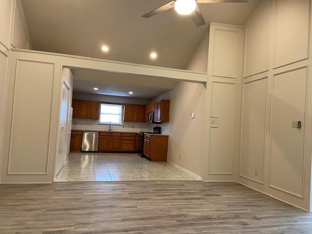 Building Photo - 2303 Markland St