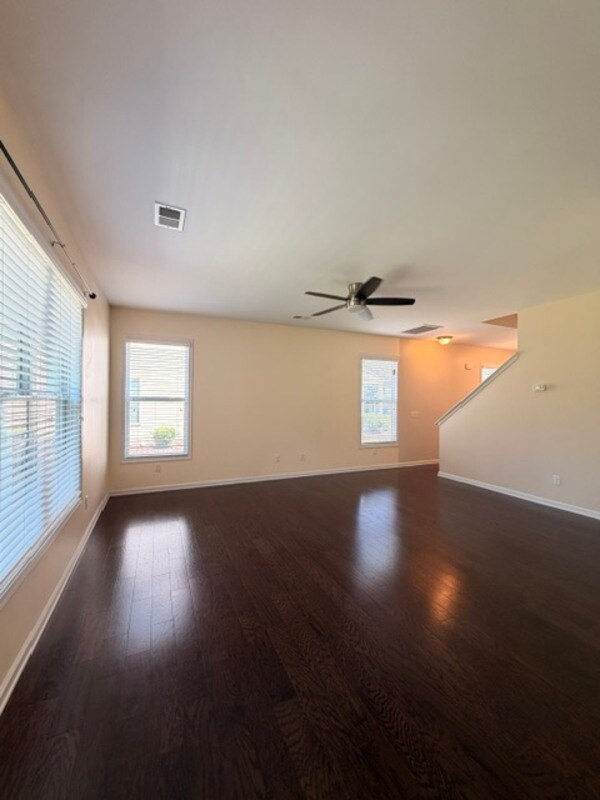 Building Photo - 201 Ashewicke Dr