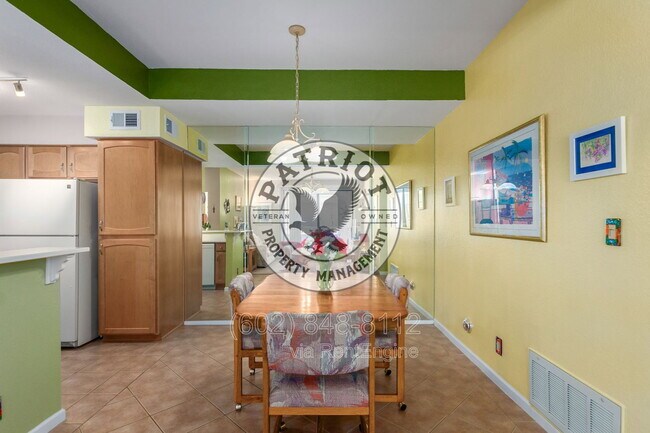 Building Photo - 9708 E Vía Linda