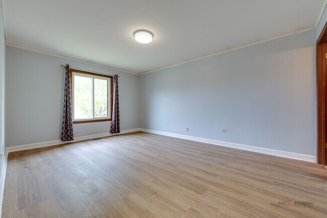 Building Photo - 676 Cumberland Trail