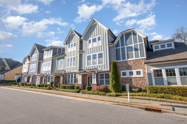 Building Photo - Impressive Townhome in Popular Five Points - Inside the Beltline Location