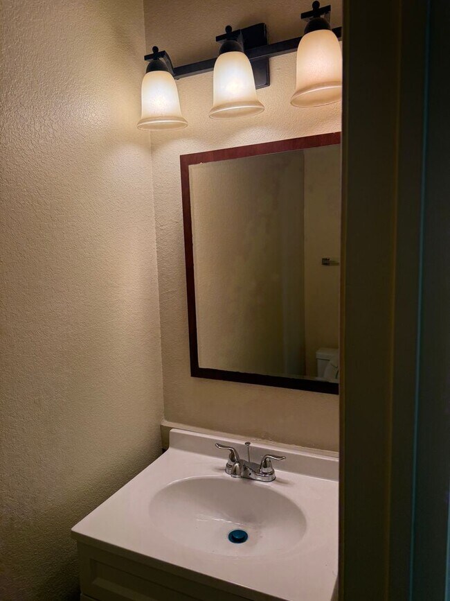 Building Photo - Mesquite Ridge Townhomes
