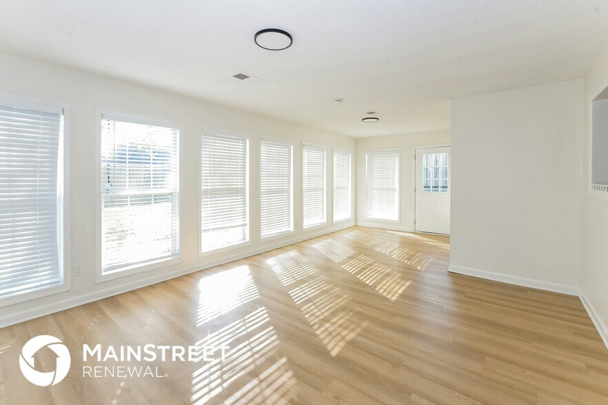 Building Photo - 7881 Collins Wood Cove