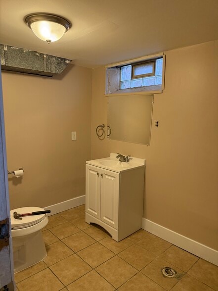 Building Photo - 21531 Arrowhead St