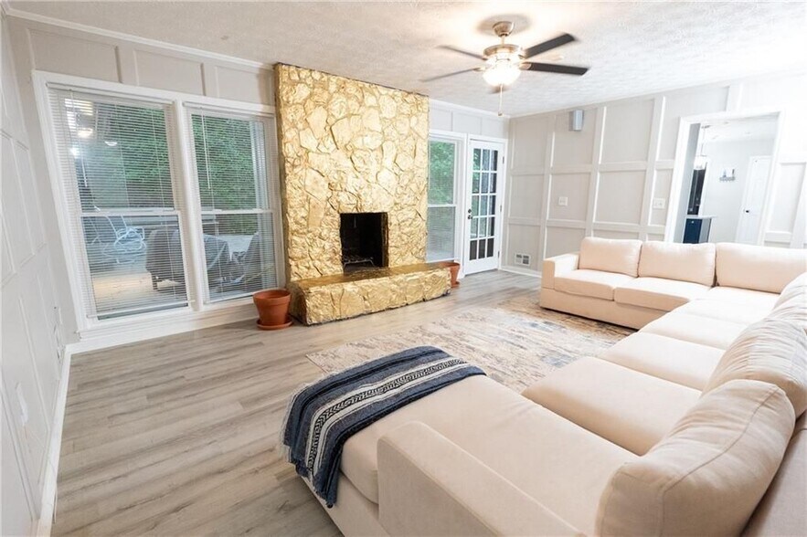 Building Photo - 2749 Fieldstone Dr
