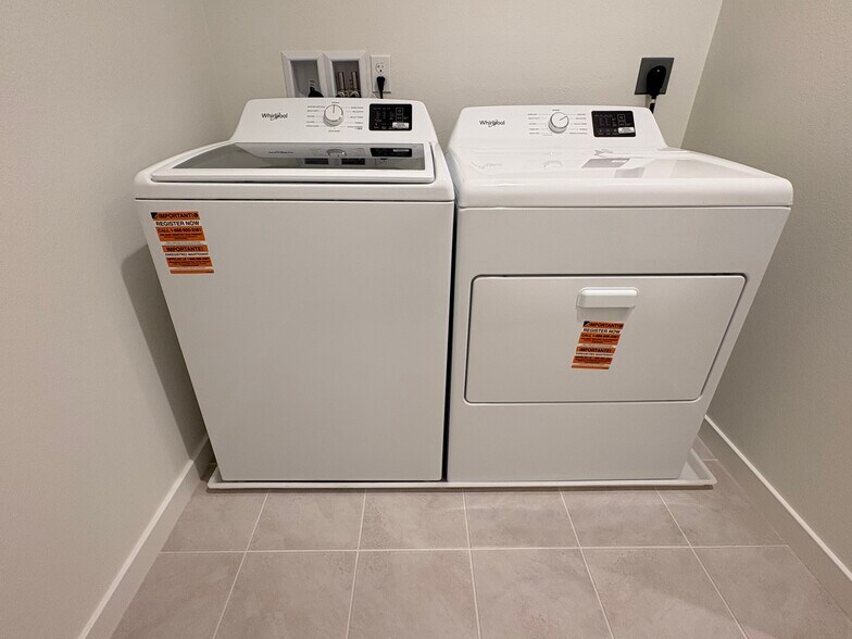 Building Photo - 32398 Brunello Way