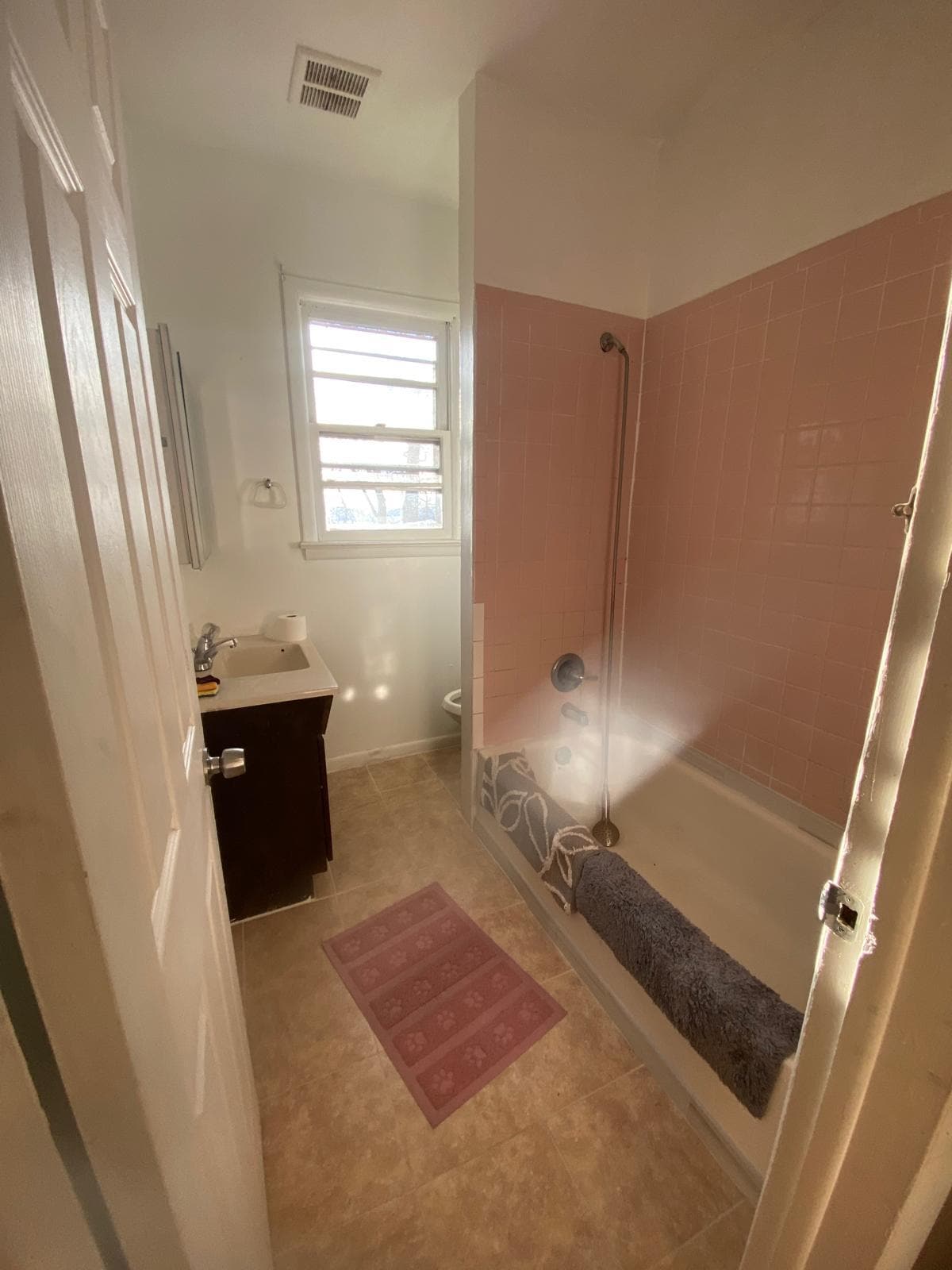 Building Photo - 1159 Route 9W S