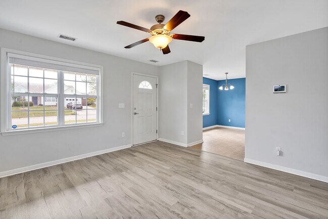 Building Photo - 1604 Royal Pine Ct