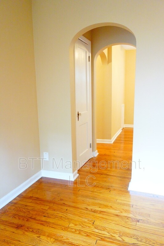 Building Photo - 8007 Garland Ave