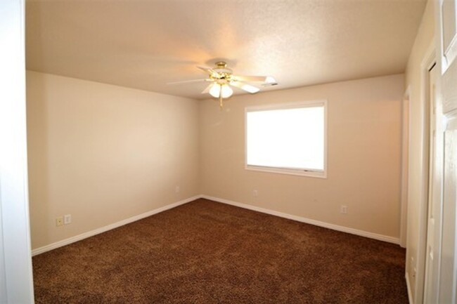 Building Photo - BEAUTIFUL HOUSE FOR RENT IN PROVO!!!