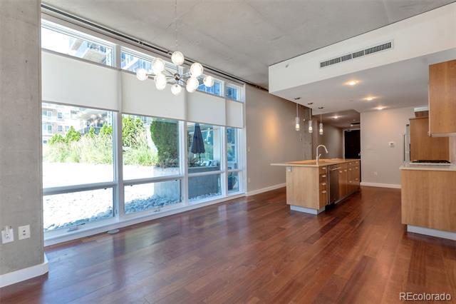 Building Photo - 1620 Little Raven St