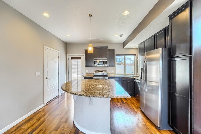 Building Photo - 3 Bedroom single family home in Denver