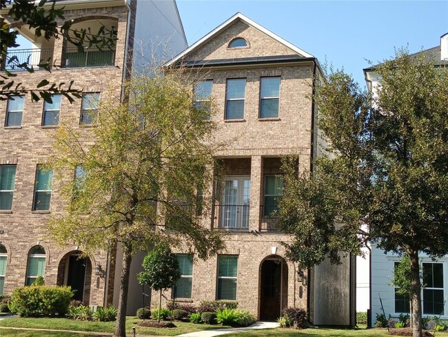 Building Photo - 3611 Somerset York Ln