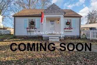 Building Photo - 1203 Kermit Dr