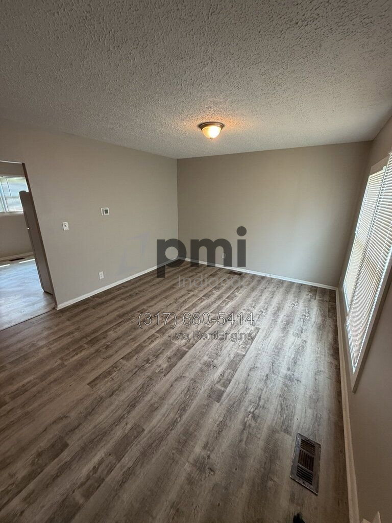 Building Photo - 9819 Bishop Ct