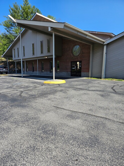 Building Photo - 373 Cecil D Quillen Dr