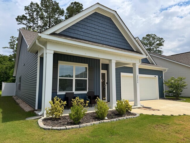 Building Photo - 2028 Bogue Ln