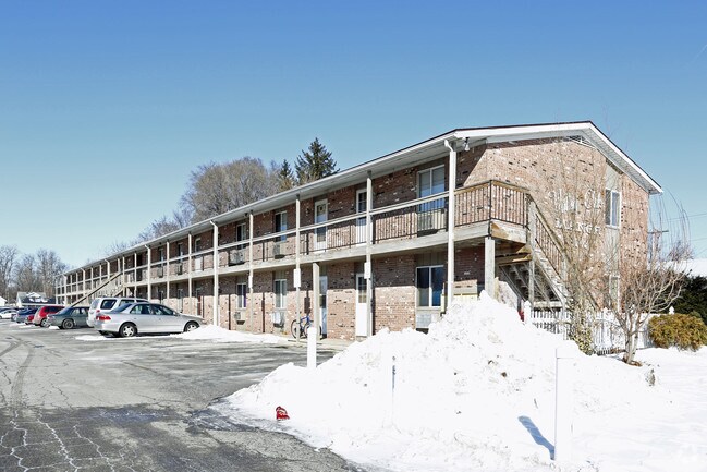 Primary Photo - Valley Oak Apartments