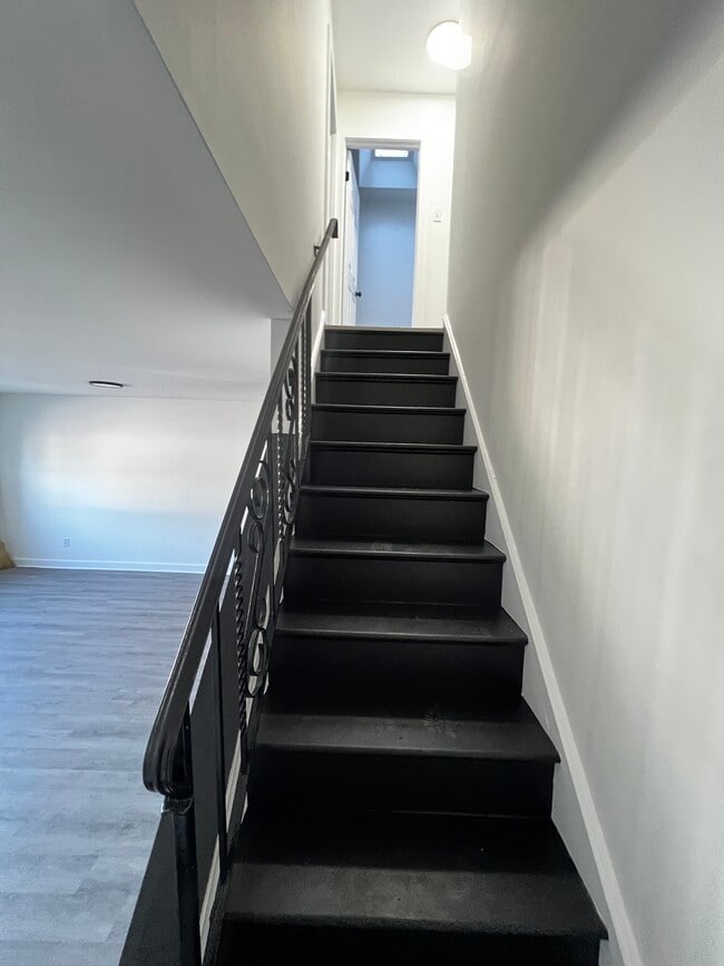 Building Photo - 1102 Ward St