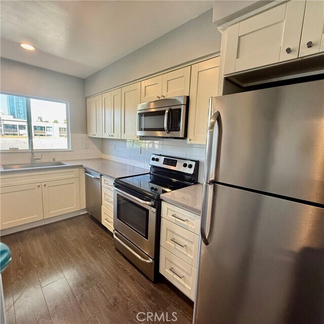 Building Photo - 1200 E Ocean Blvd