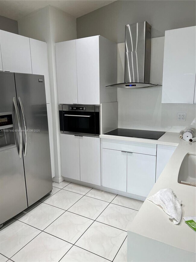 Building Photo - 15765 SW 139th Ave