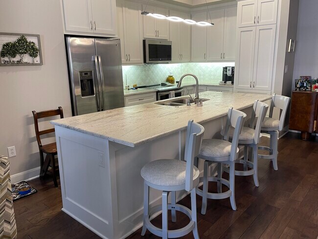 Kitchen Area - 300 St Joseph Pky