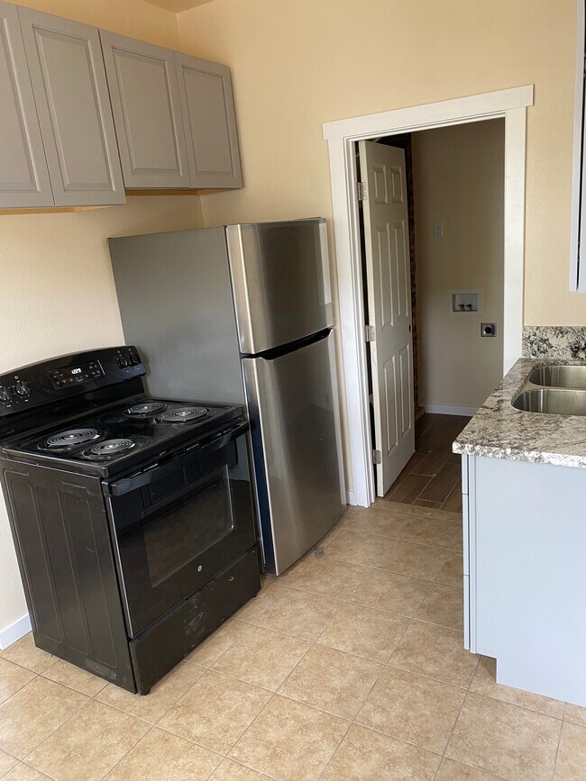 Building Photo - 60 N Nevada St