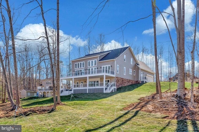 Building Photo - 44 Deep Crk Cir