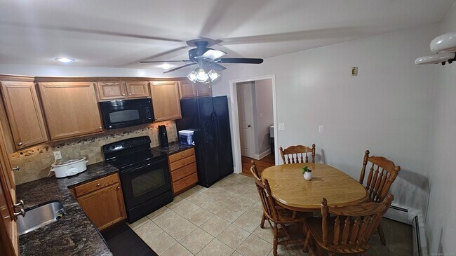 Building Photo - 56 Dessa Dr