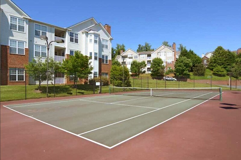 Grounds - Tennis Courts - 935 Dorchester Pl
