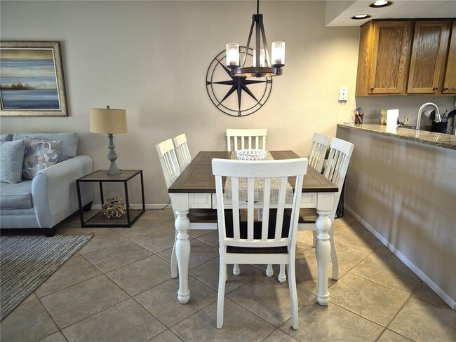Building Photo - 50 Woodlake Pl