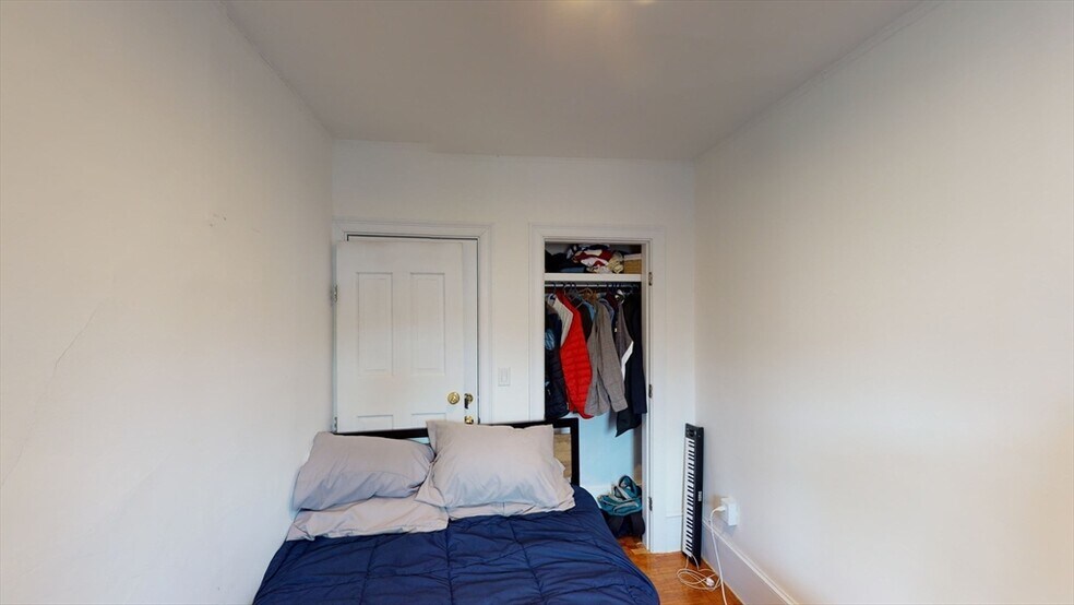 *Pictures are representative samples of the advertised unit. In some cases, the actual units you tou - 5 Brimmer St