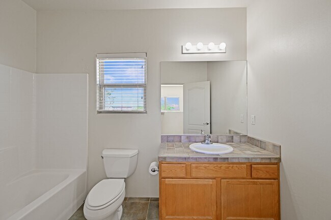 Building Photo - 1 MO. FREE RENT WITH 2 YR. LEASE!  Bright Tierra Contenta Retreat