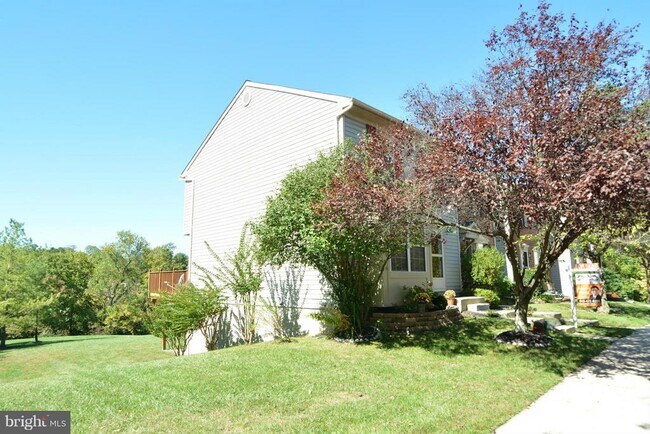 Building Photo - 8625 Andrew Ellicott Ct