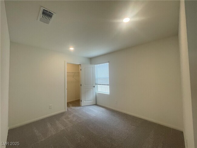 Building Photo - 7376 Daly Grv St