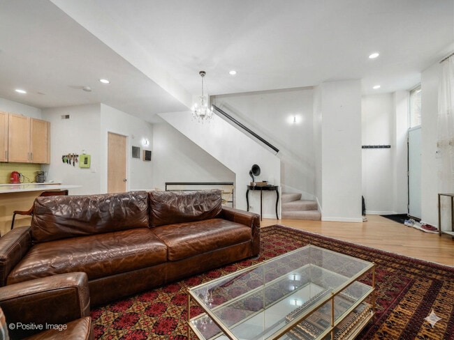 Building Photo - 2828 N Talman Ave