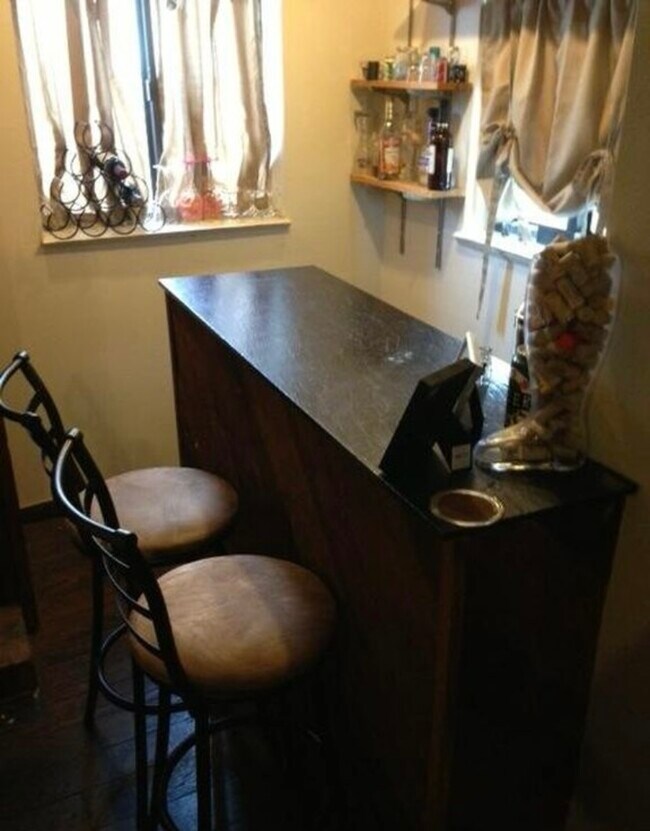 wet bar in living room - 128 W Sycamore St