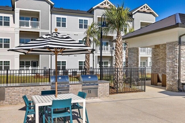 Building Photo - 1109 Augusta Dr