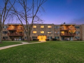 Building Photo - 700 W Dempster St