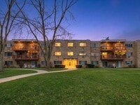Building Photo - 700 W Dempster St