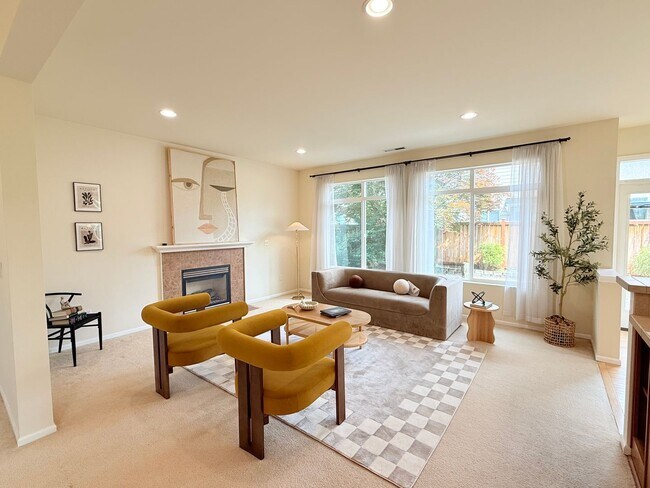 Building Photo - For Rent – Bright & Spacious Home with Bonus Room
