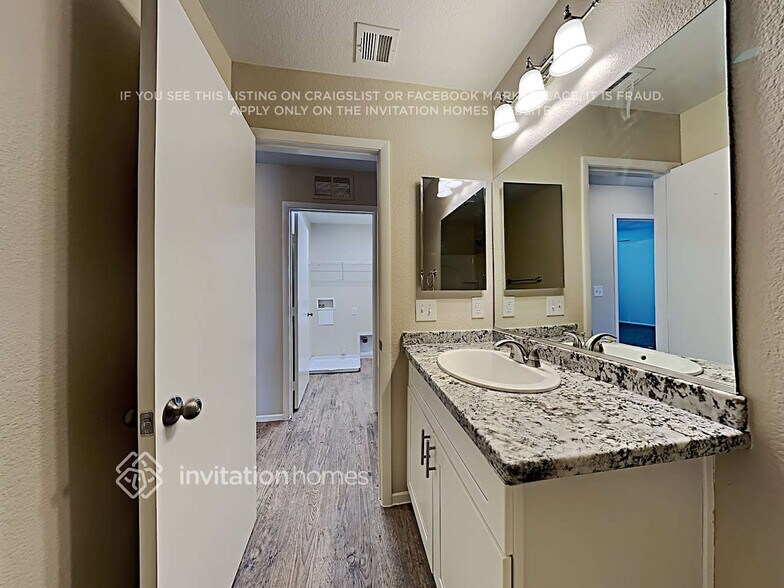 Building Photo - 7189 La Cadena Ave